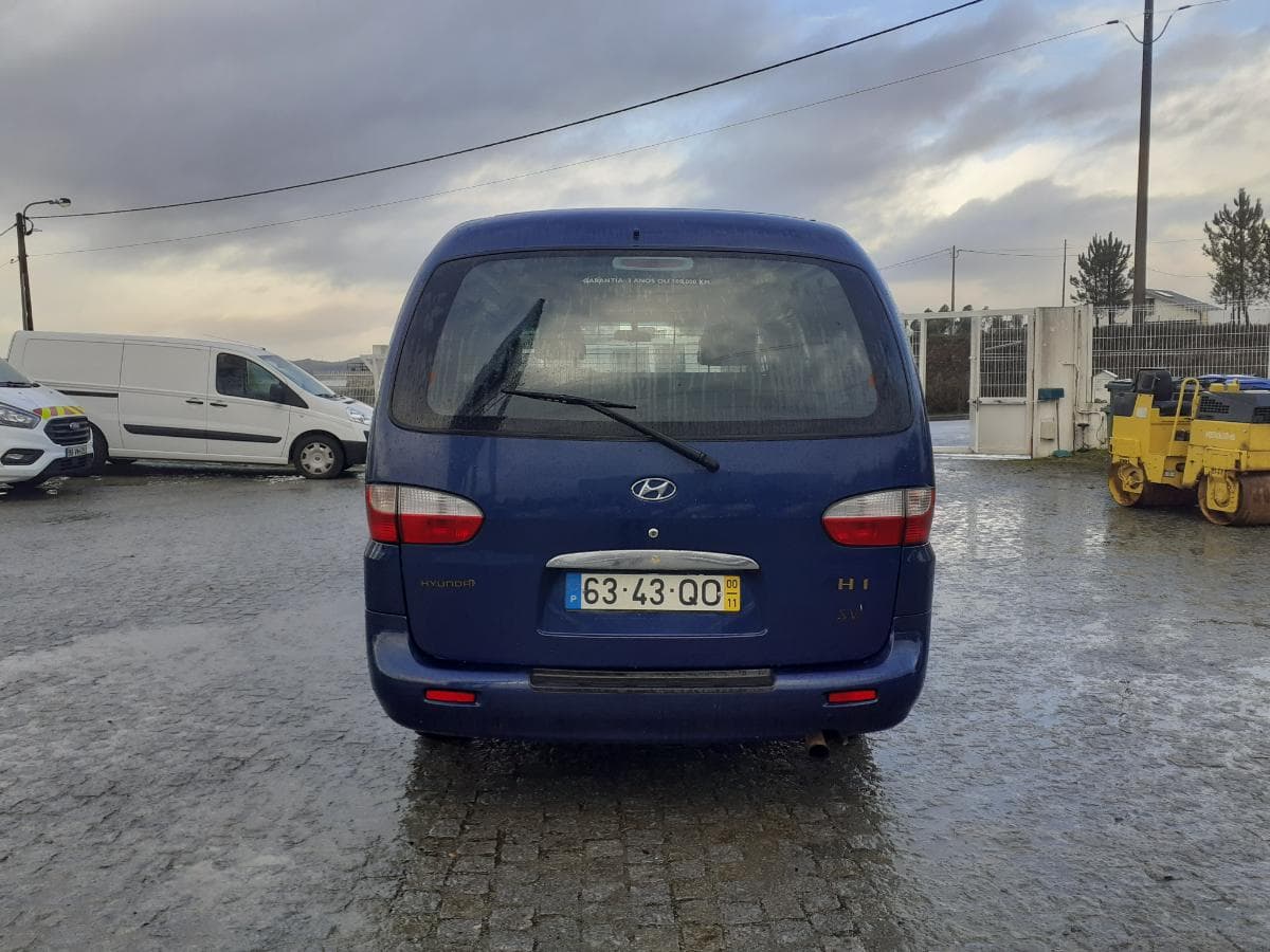 Hyundai H1 2.4 TD · Ano 2000 — imagen 5
