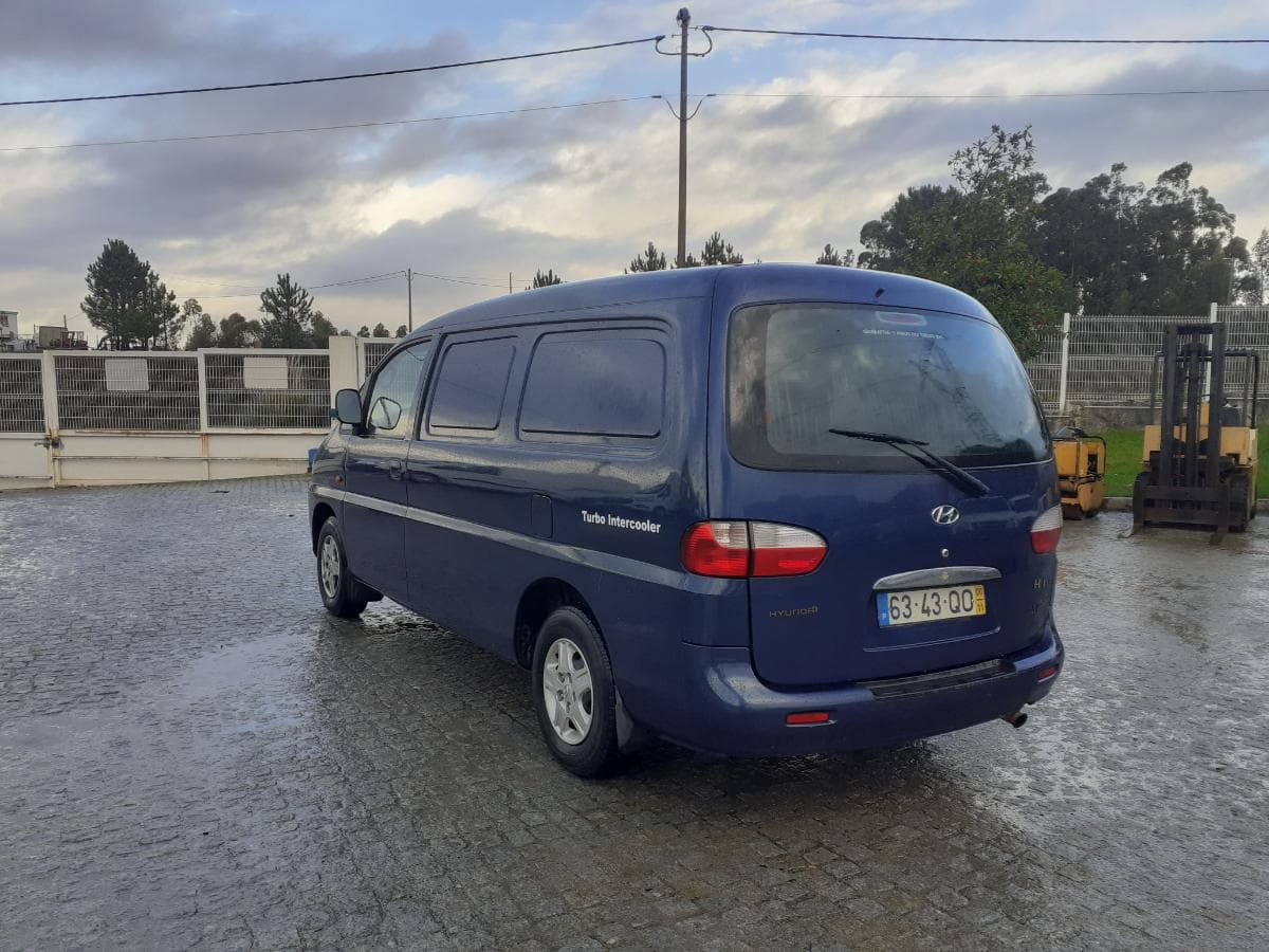 Hyundai H1 2.4 TD · Ano 2000 — imagen 4