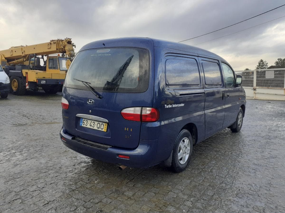 Hyundai H1 2.4 TD · Ano 2000 — imagen 6
