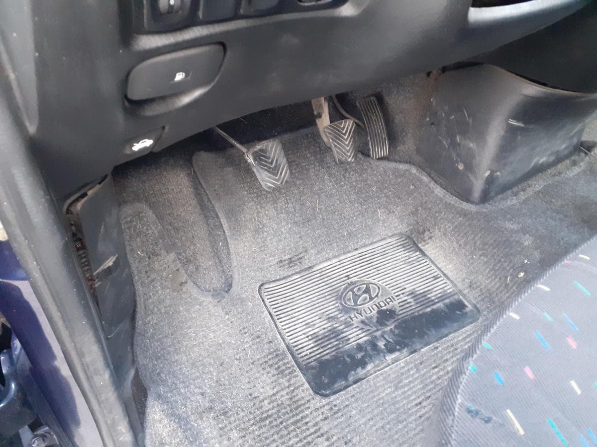 Hyundai H1 2.4 TD · Ano 2000 — imagen 18