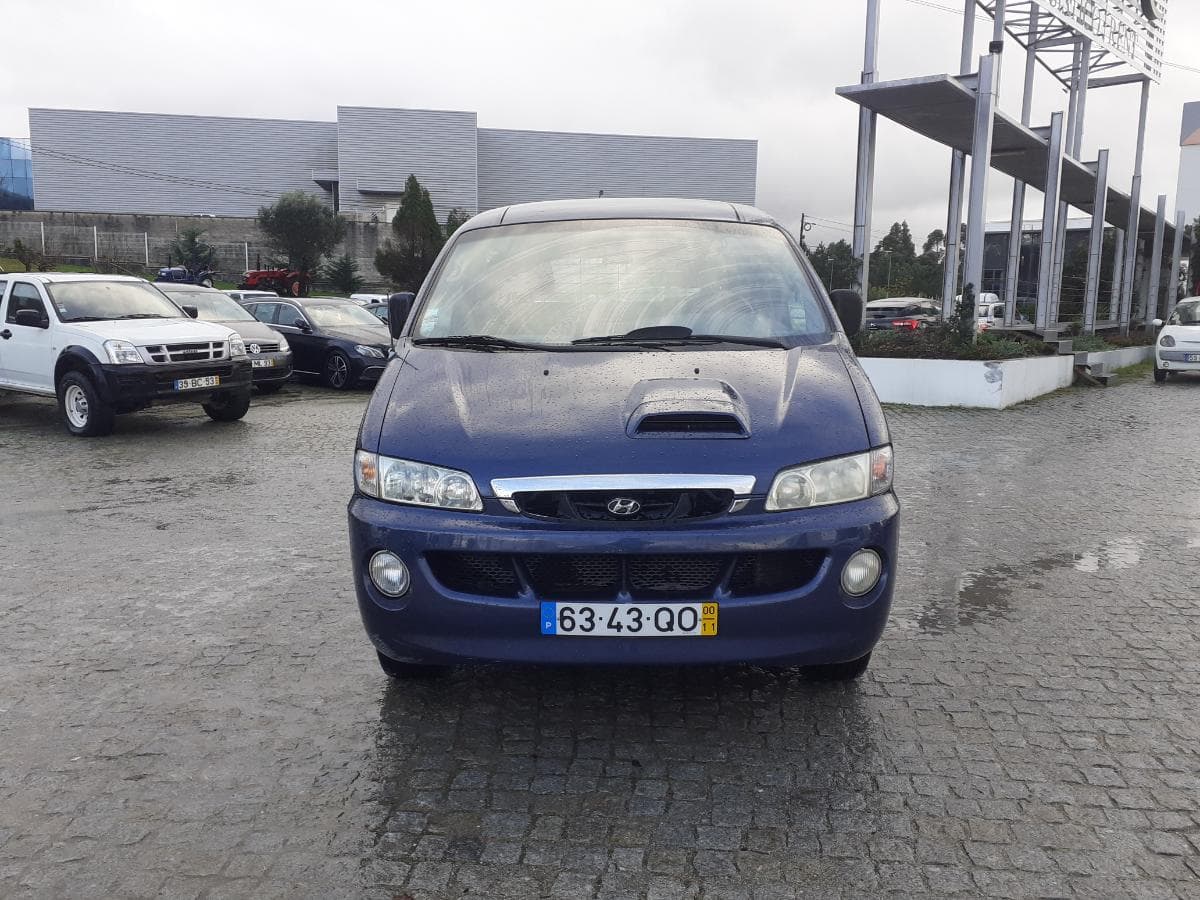 Hyundai H1 2.4 TD · Ano 2000 — imagen 2