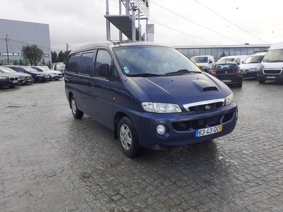 Hyundai H1 2.4 TD · Ano 2000 — imagen 3