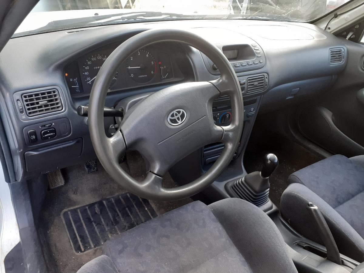 Toyota Corolla 2.0 · Ano 2002 — imagen 13