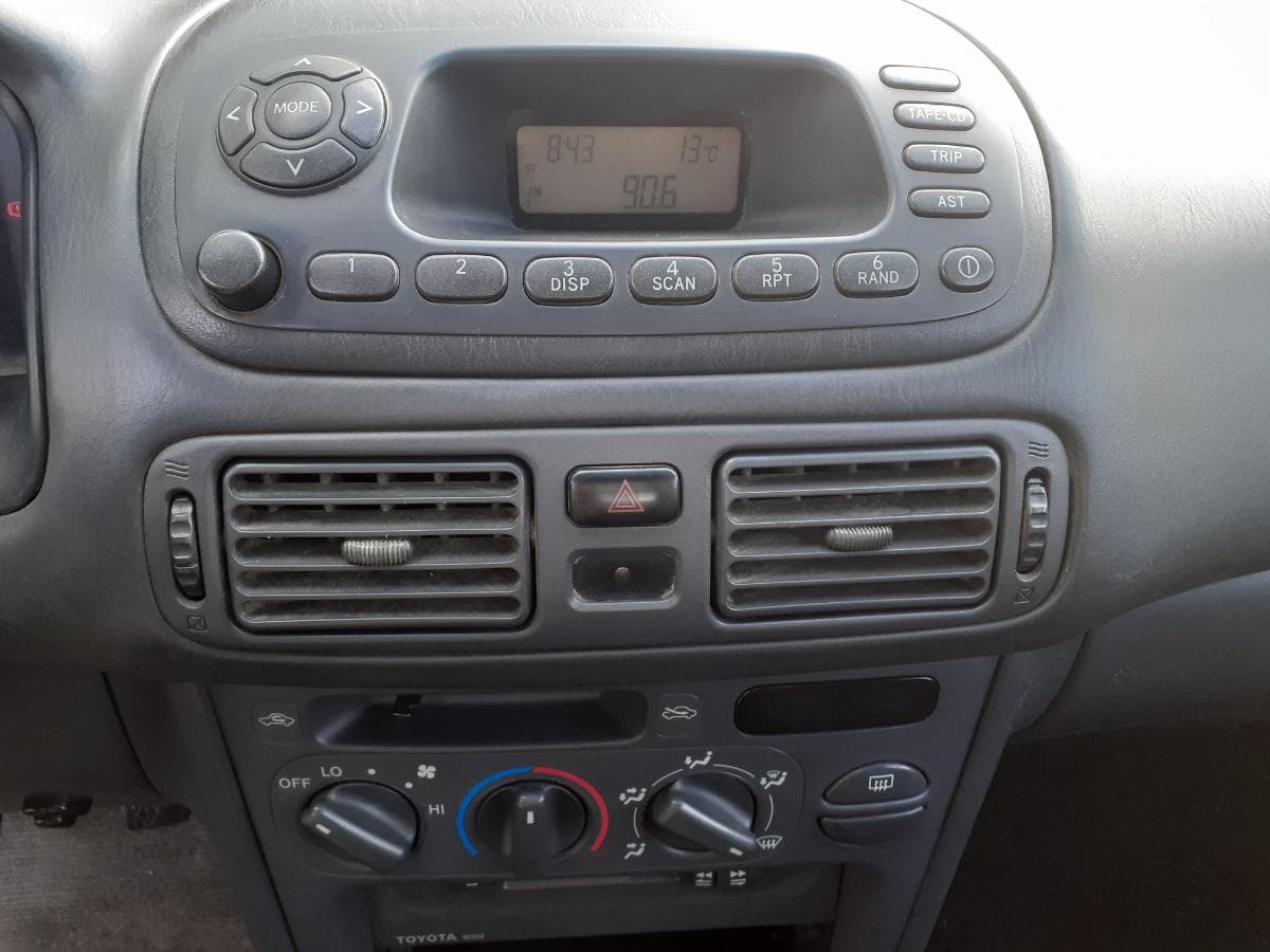 Toyota Corolla 2.0 · Ano 2002 — imagen 18
