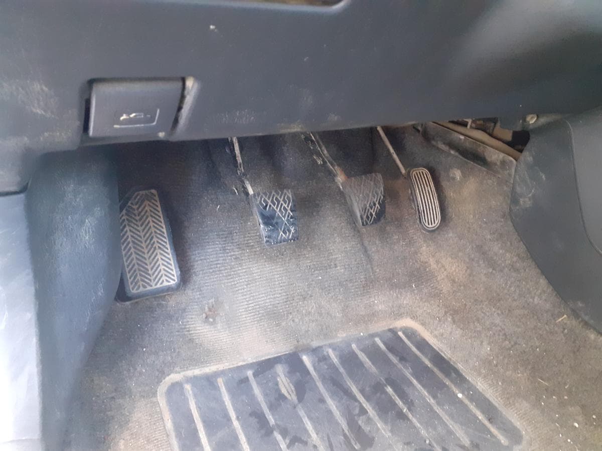 Toyota Corolla 2.0 · Ano 2002 — imagen 15