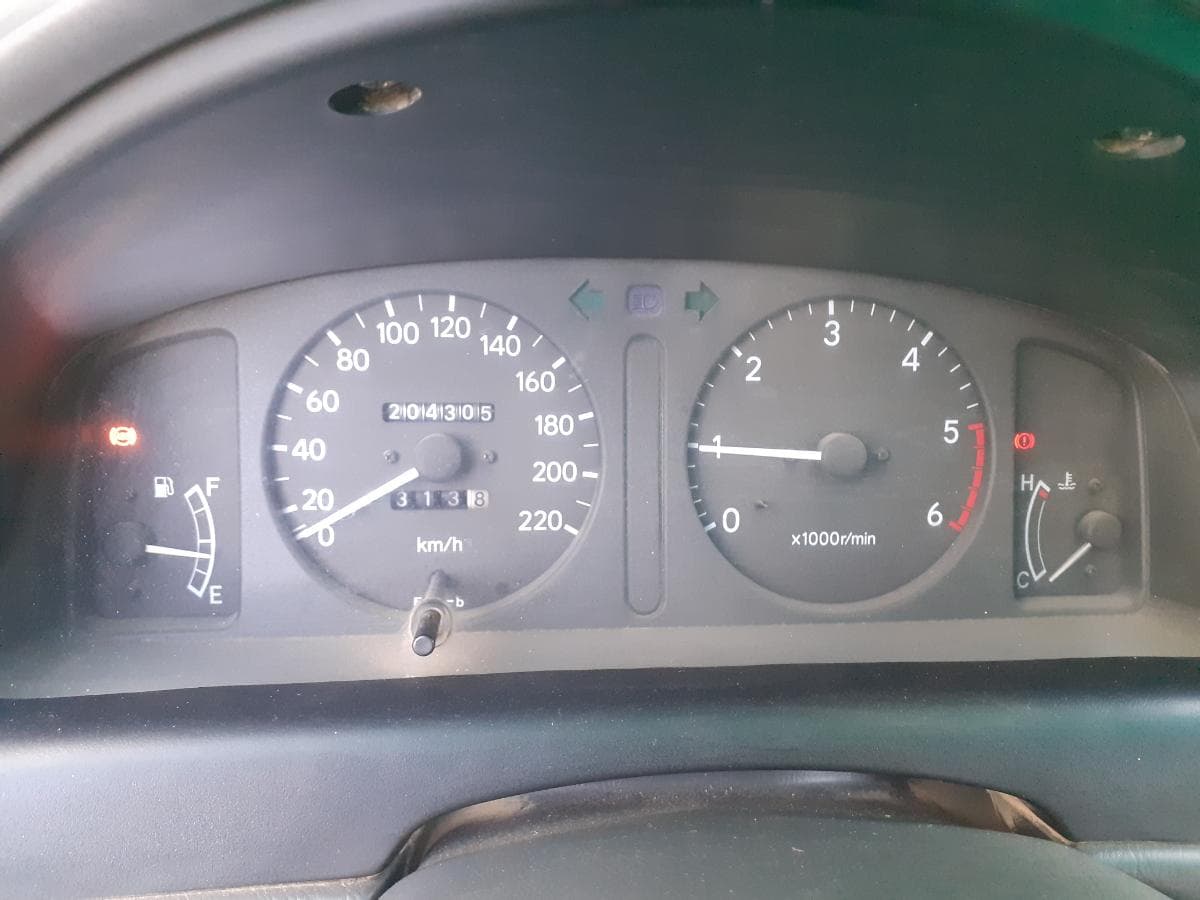 Toyota Corolla 2.0 · Ano 2002 — imagen 16