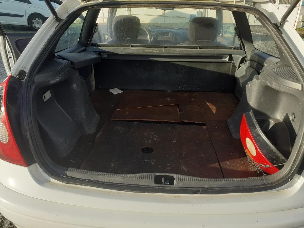 Toyota Corolla 2.0 · Ano 2002 — imagen 9