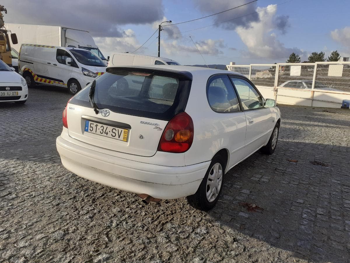 Toyota Corolla 2.0 · Ano 2002 — imagen 4
