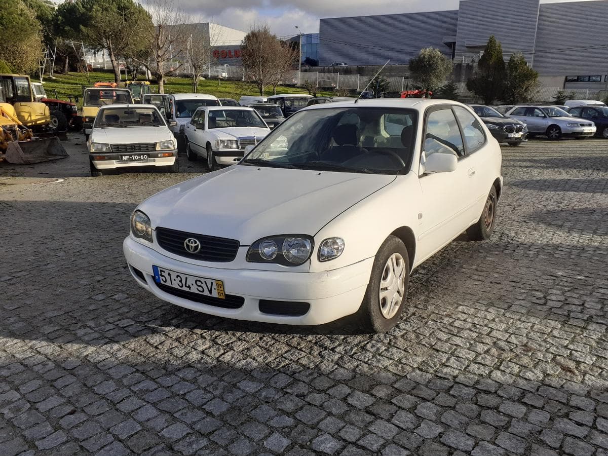 Toyota Corolla 2.0 · Ano 2002 — imagen 3