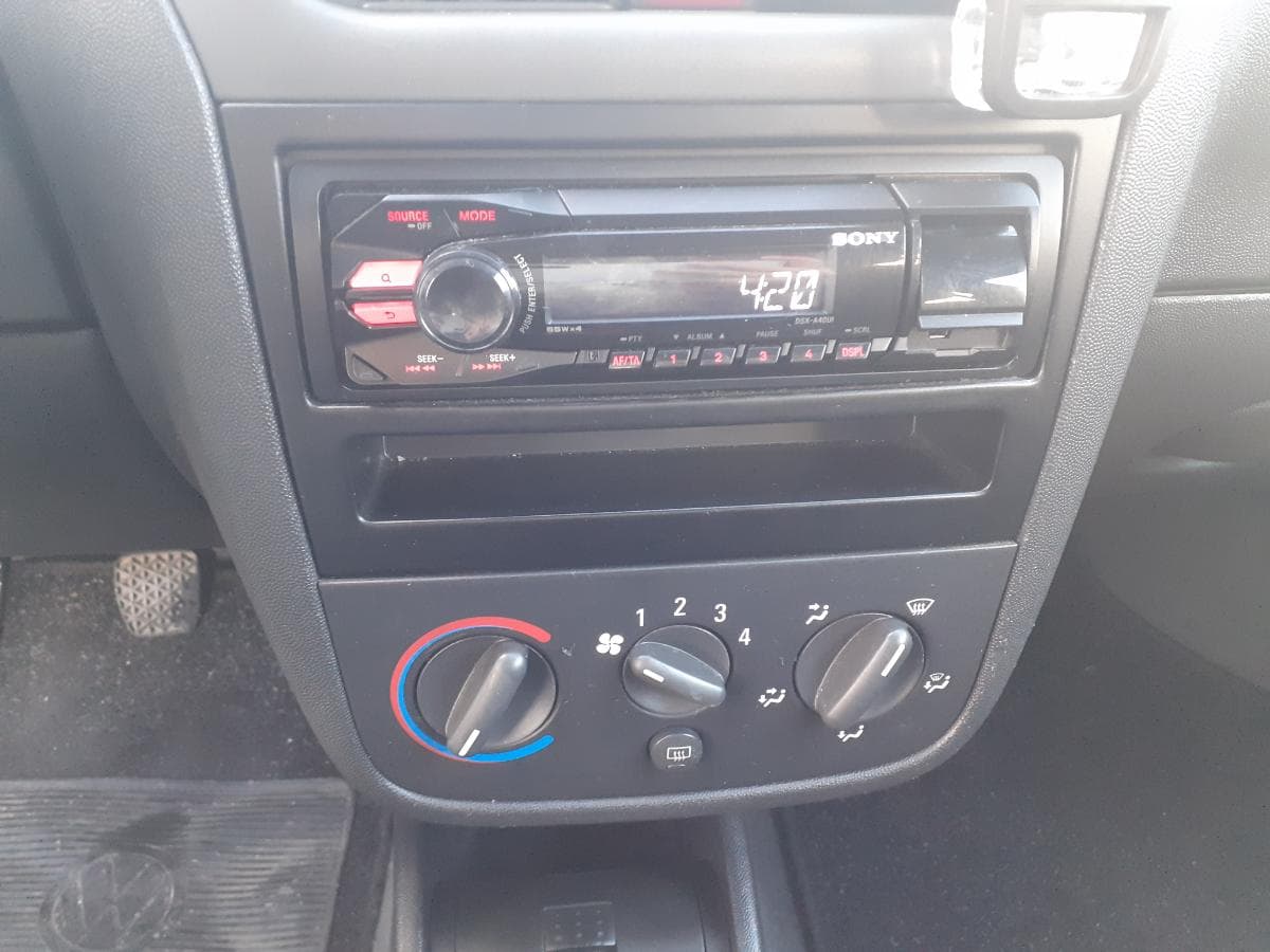 Opel Corsa 1.7 DI · Ano 2002 — imagem 18