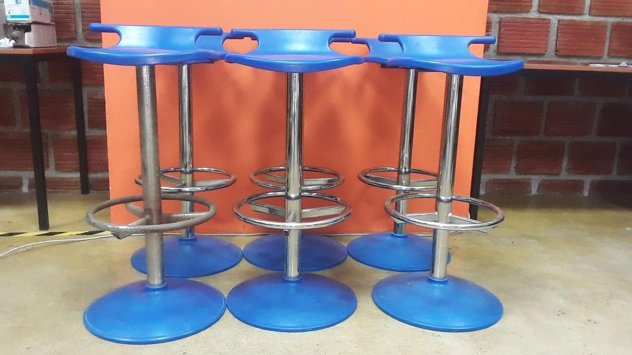 Bancos de bar ·