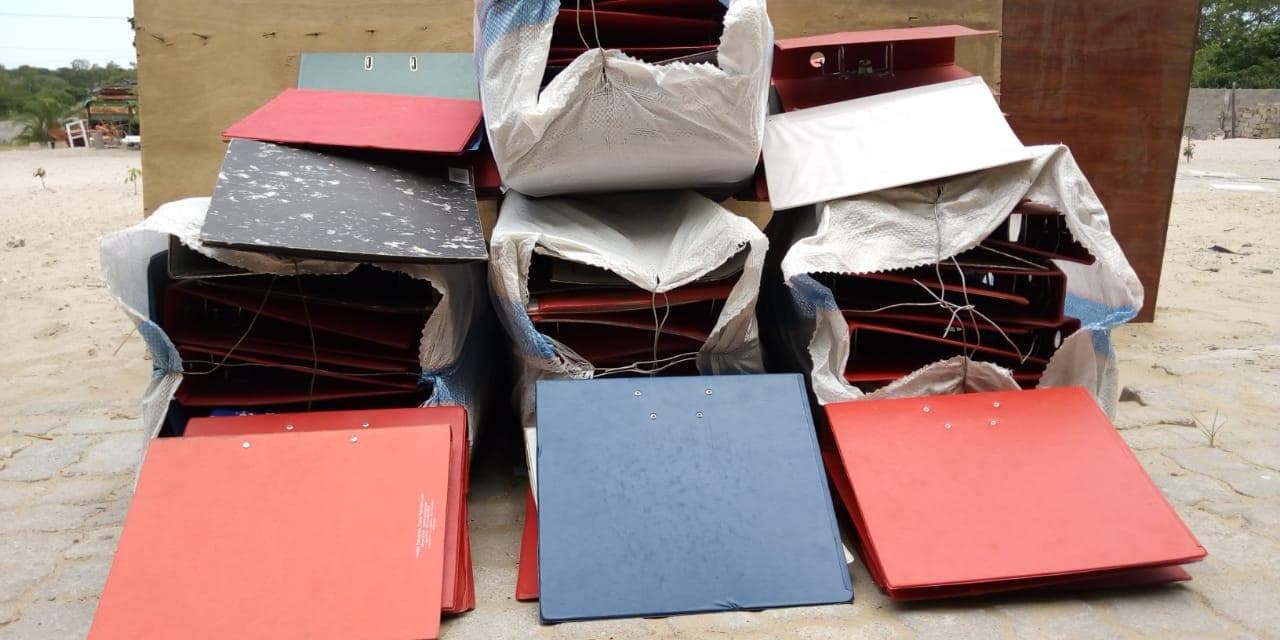 Material Informático + Pastas de arquivo. · — imagem 2