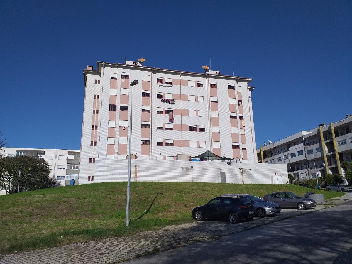 1/2 Direito Superfície Apartamento T3 · Porto — imagem 2