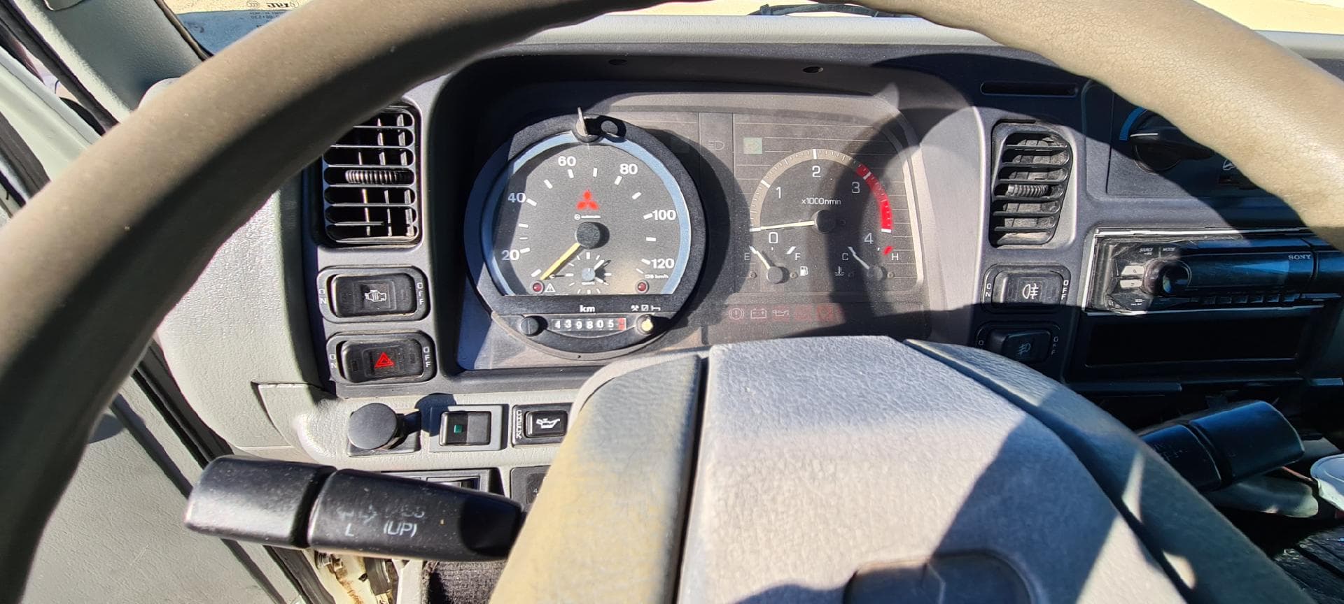 Reboque Mitsubishi Canter — imagen 17