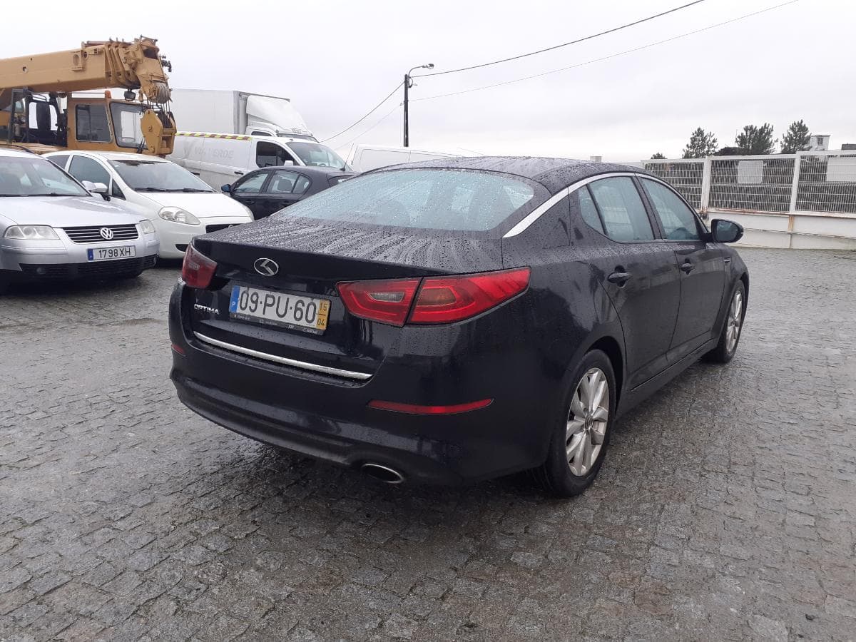 Kia optima 1.7 CRDI · Ano 2015 — imagem 4