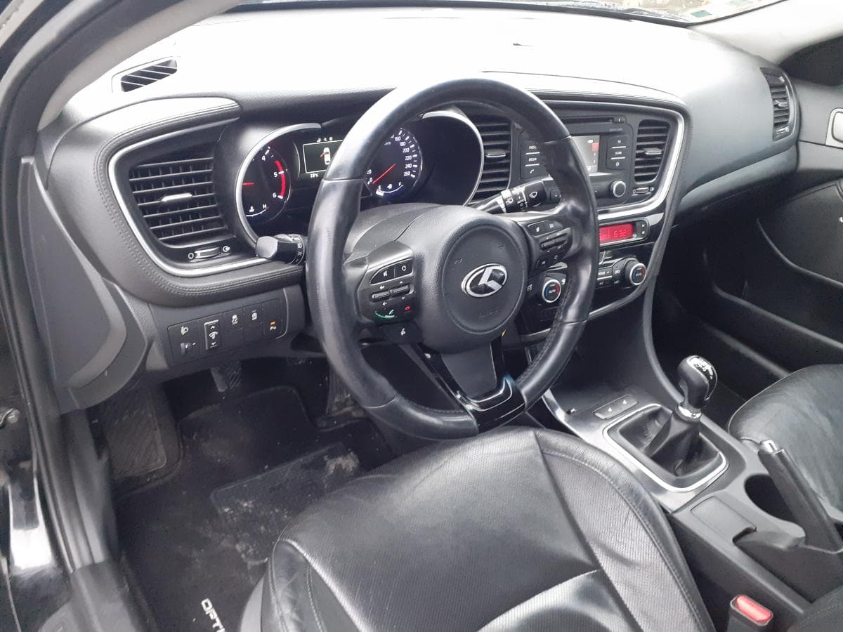 Kia optima 1.7 CRDI · Ano 2015 — imagem 9