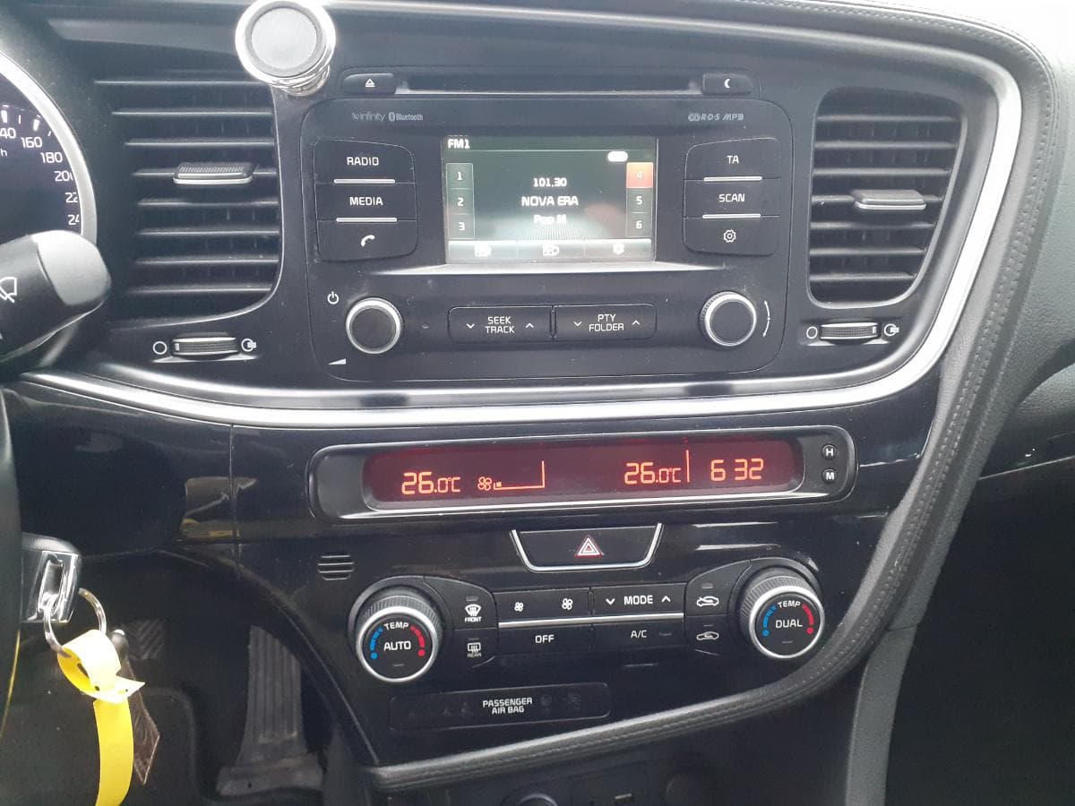 Kia optima 1.7 CRDI · Ano 2015 — imagem 19