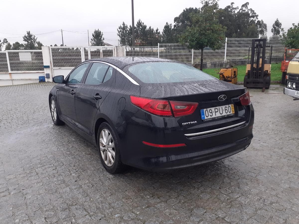 Kia optima 1.7 CRDI · Ano 2015 — imagem 6