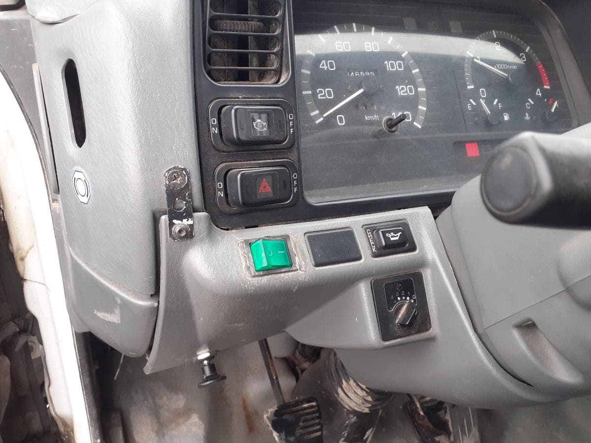 Mitsubishi Canter Tribasculante · Ano 2003 — imagen 8