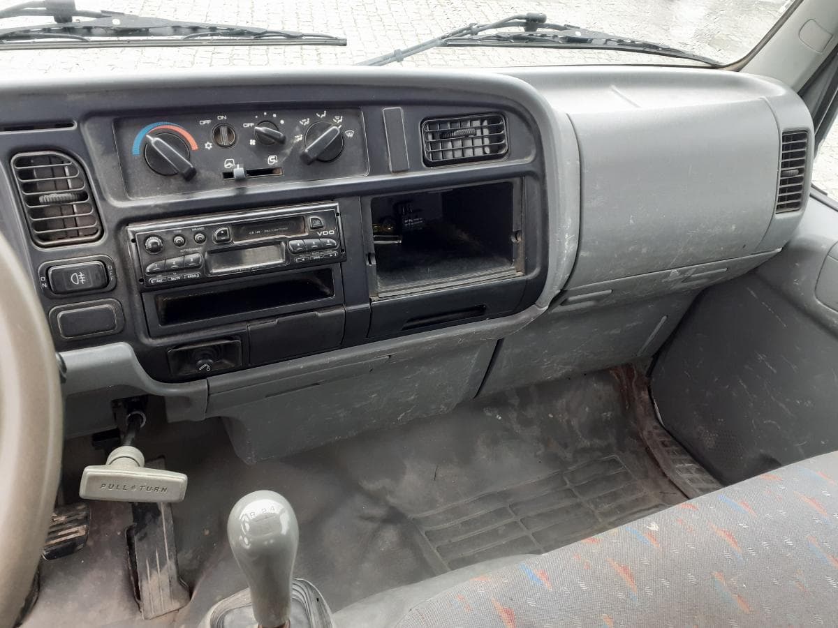 Mitsubishi Canter Tribasculante · Ano 2003 — imagen 10