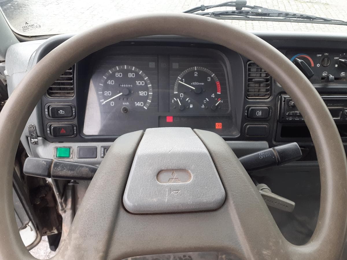 Mitsubishi Canter Tribasculante · Ano 2003 — imagen 13