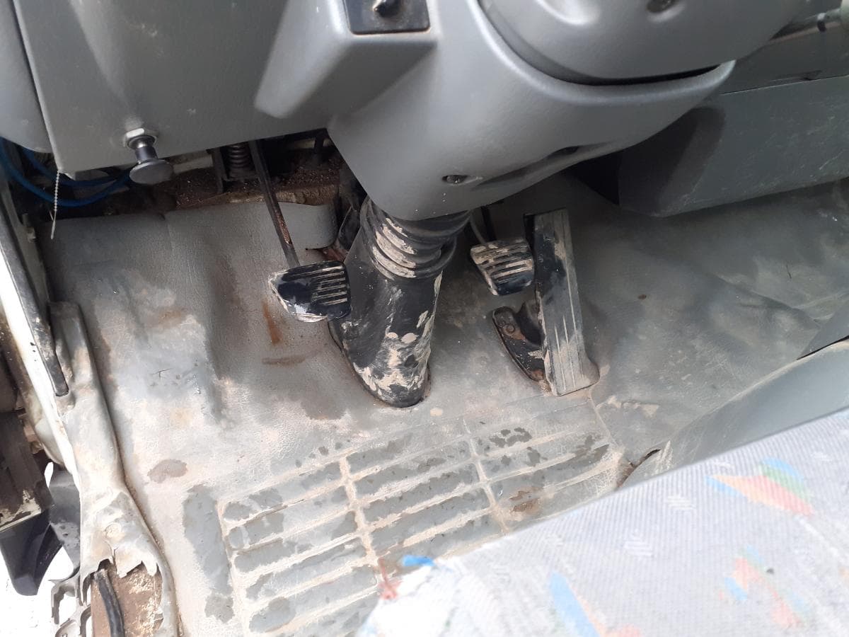 Mitsubishi Canter Tribasculante · Ano 2003 — imagen 16