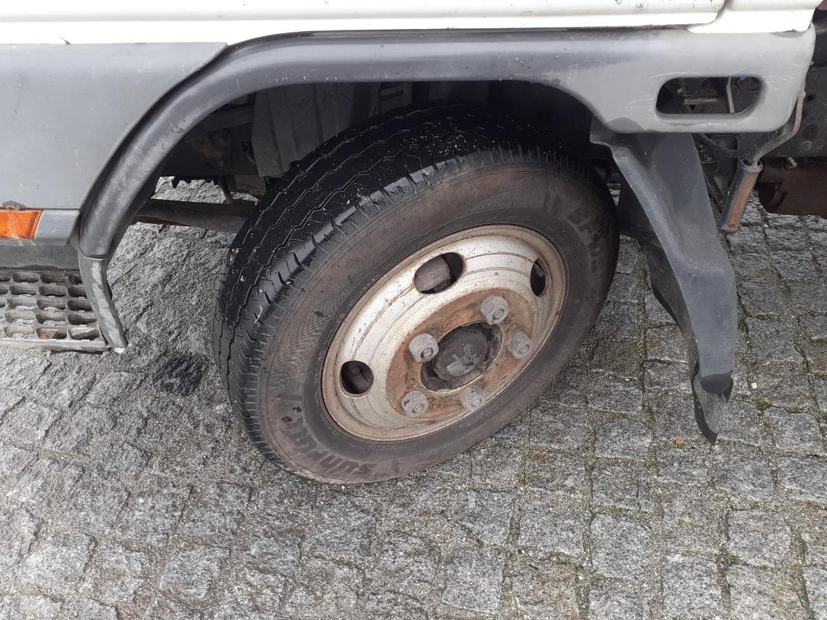 Mitsubishi Canter Tribasculante · Ano 2003 — imagen 18