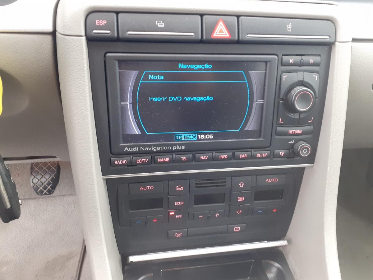 Audi A4 2.0 TDI · Ano 2007 — image 13