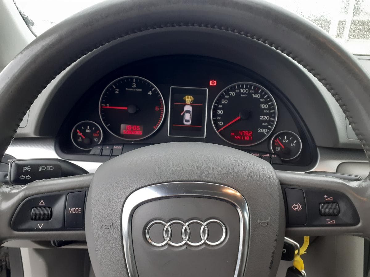Audi A4 2.0 TDI · Ano 2007 — image 14