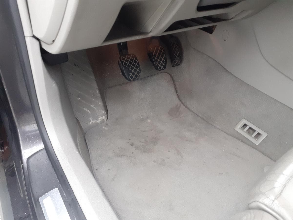 Audi A4 2.0 TDI · Ano 2007 — image 19