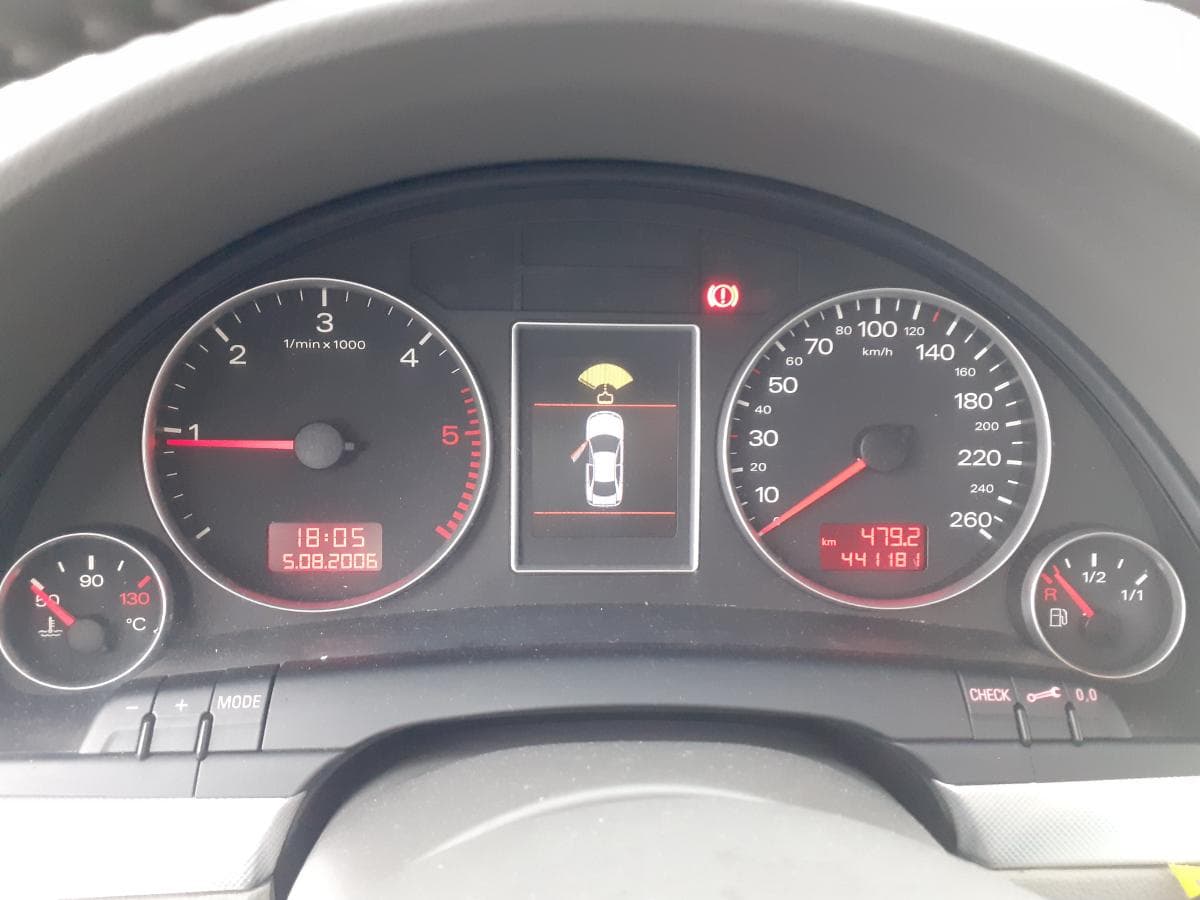 Audi A4 2.0 TDI · Ano 2007 — image 15