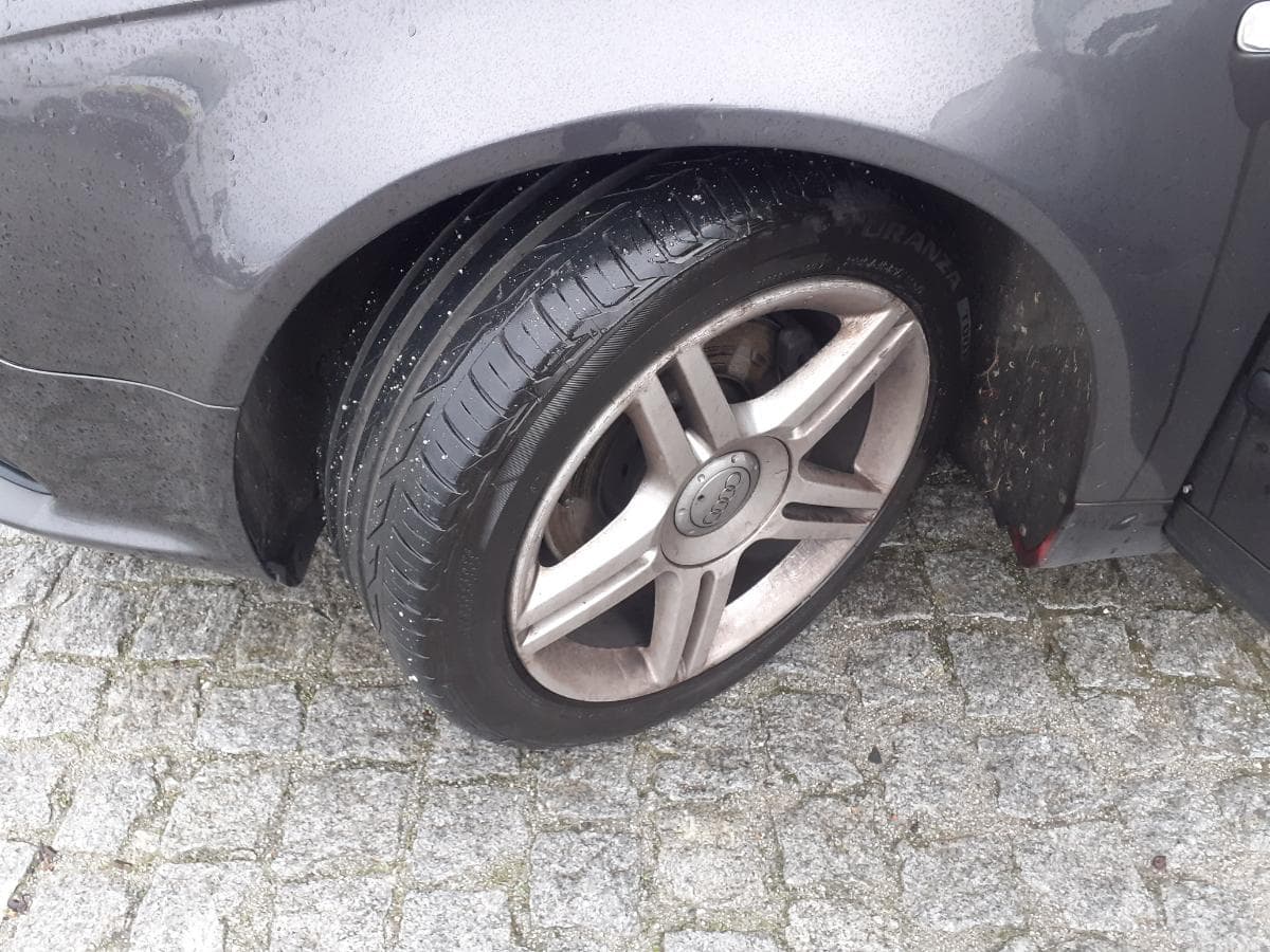 Audi A4 2.0 TDI · Ano 2007 — image 23