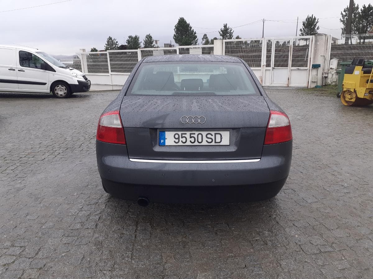 Audi A4 Sedan 1.9 TDI - Ano 2001 — imagem 5