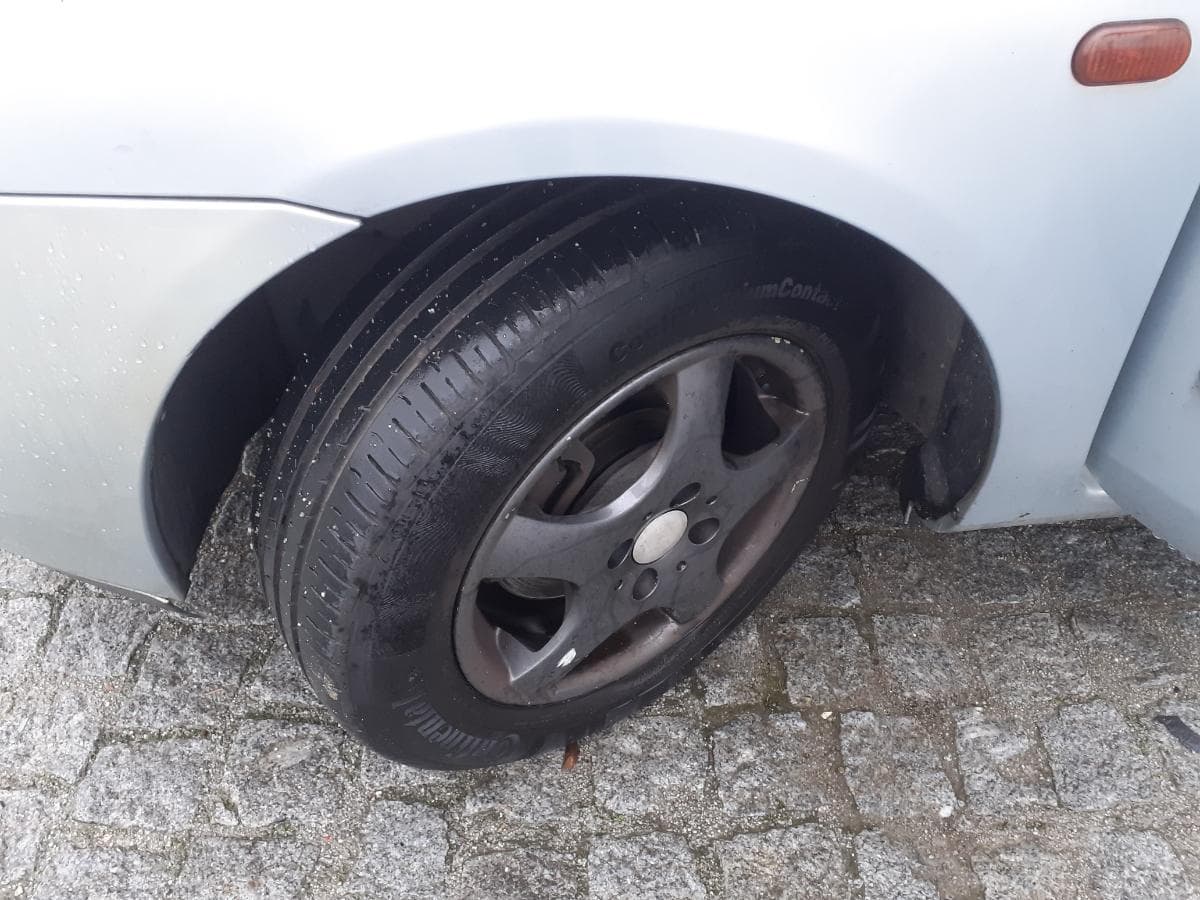 Renault Clio 1.2 - Ano 2001 — image 18