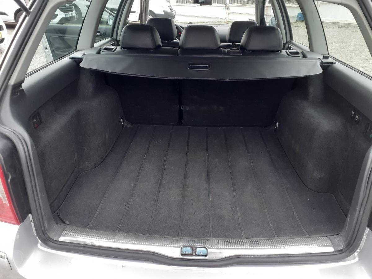 Volkswagen Passat 1.9 TDI · Ano 2004 — imagem 8