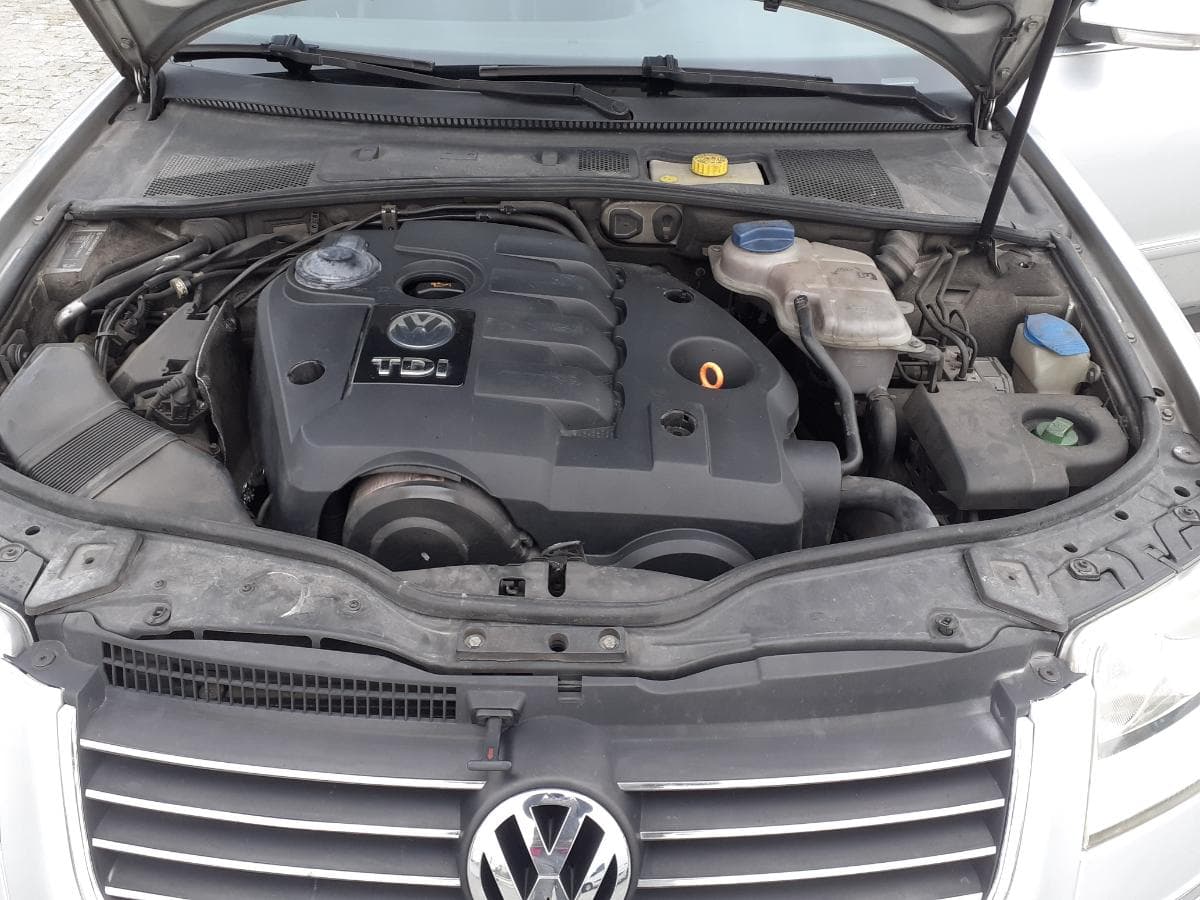 Volkswagen Passat 1.9 TDI · Ano 2004 — imagem 10