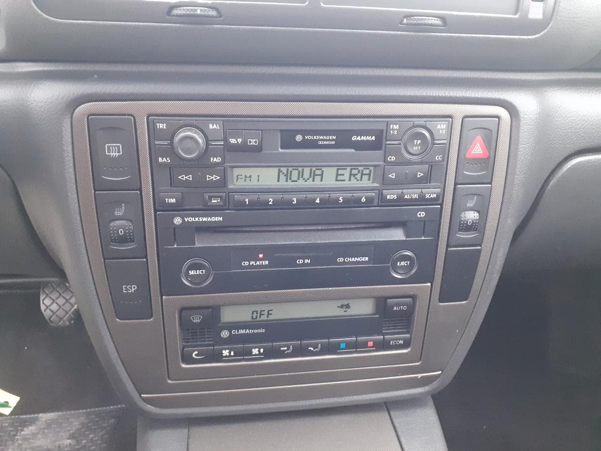 Volkswagen Passat 1.9 TDI · Ano 2004 — imagem 19