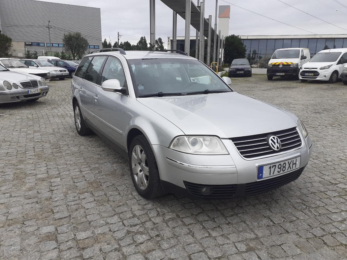 Volkswagen Passat 1.9 TDI · Ano 2004 — imagem 3
