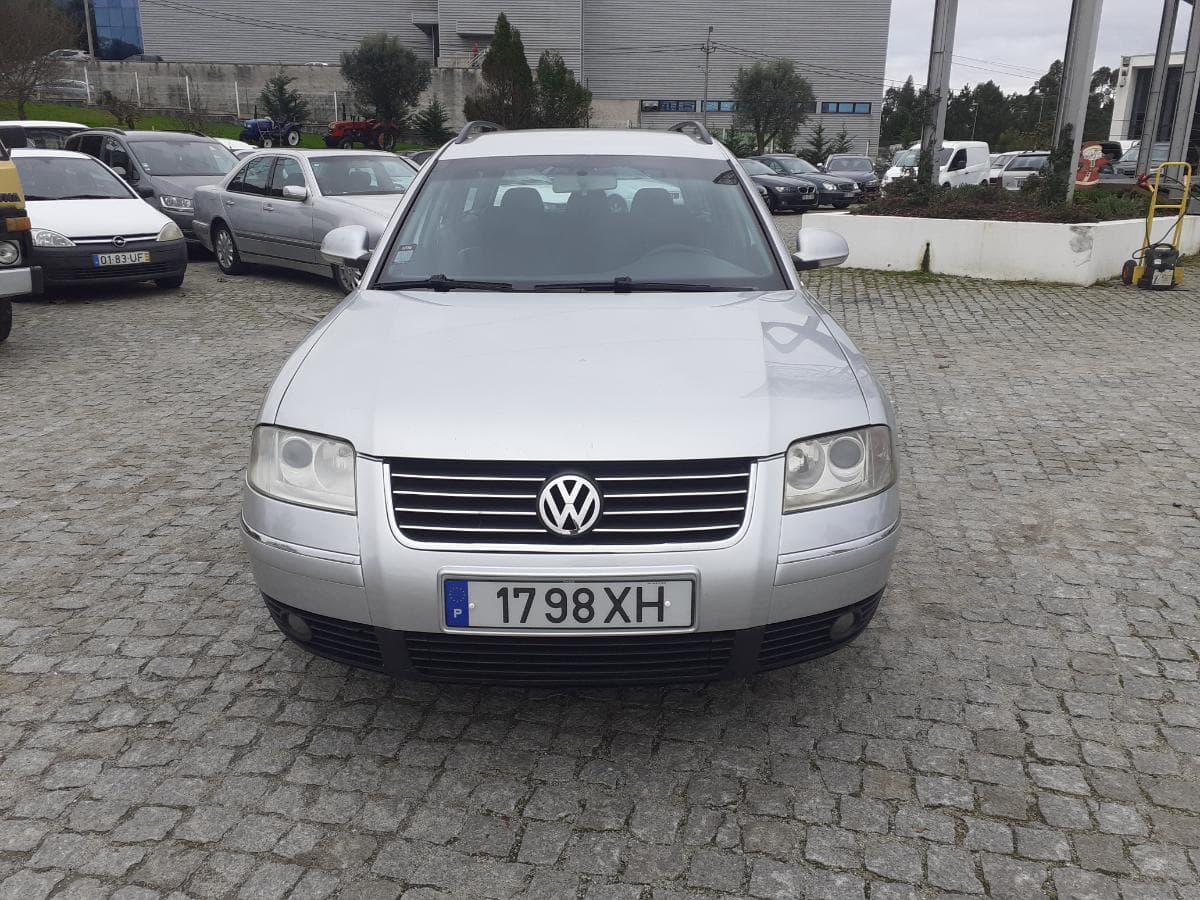 Volkswagen Passat 1.9 TDI · Ano 2004 — imagem 2