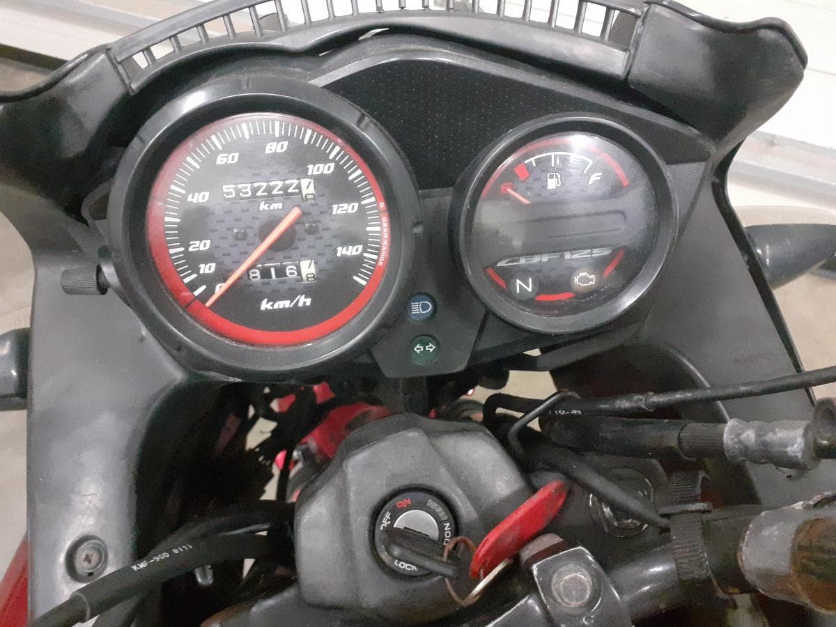 Honda CBF · Ano 2010 — imagen 6
