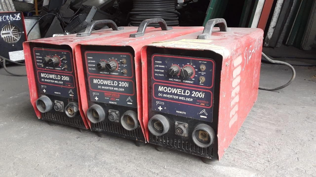 Máquinas de soldar + Máquinas de soldar + Máquinas de soldar + Máquinas de soldar + Máquina de soldar + Máquinas de soldar + Máquinas de soldar + Máquinas de soldar + Máquinas de soldar + Máquinas de soldar + Máquina de soldar + Aquecedores de eletrodos + Aquecedores de eletrodos + Aquecedores de eletrodos + Aquecedores de eletrodos + Aquecedores de eletrodos · — imagem 19