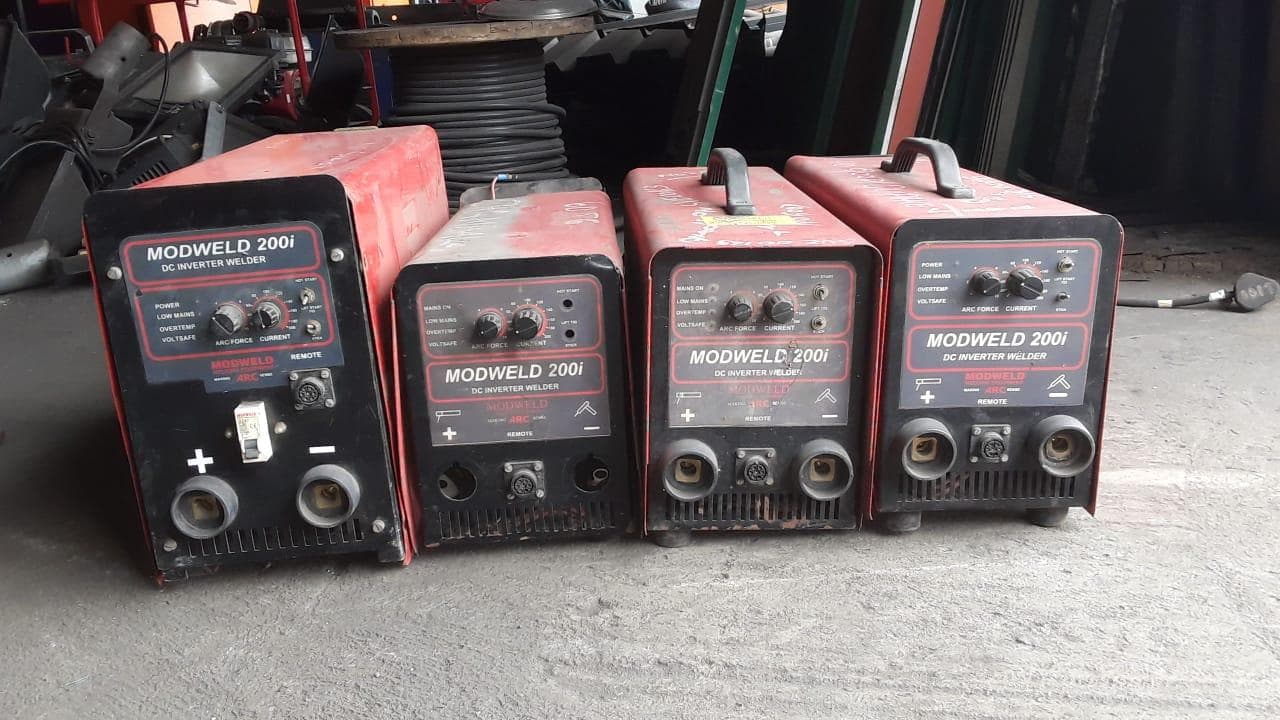 Machines de soudage ·