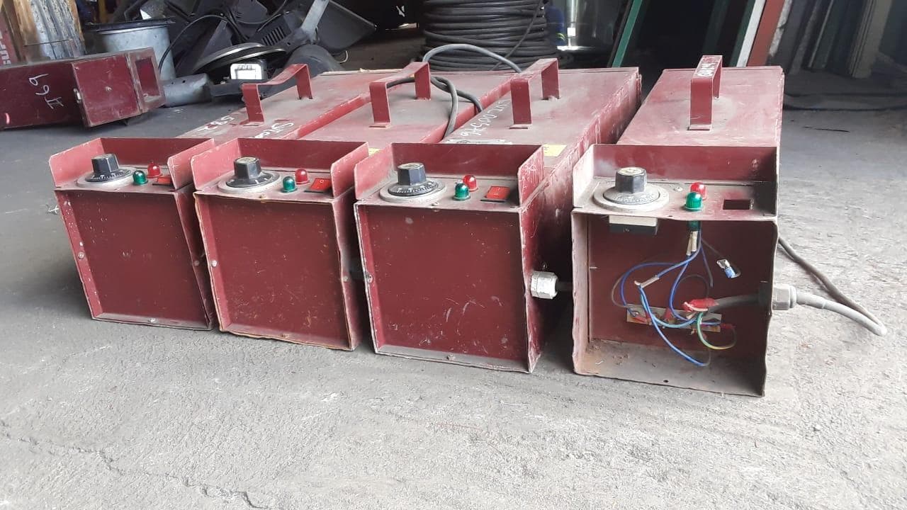 Máquinas de soldar + Máquinas de soldar + Máquinas de soldar + Máquinas de soldar + Máquina de soldar + Máquinas de soldar + Máquinas de soldar + Máquinas de soldar + Máquinas de soldar + Máquinas de soldar + Máquina de soldar + Aquecedores de eletrodos + Aquecedores de eletrodos + Aquecedores de eletrodos + Aquecedores de eletrodos + Aquecedores de eletrodos · — imagem 29