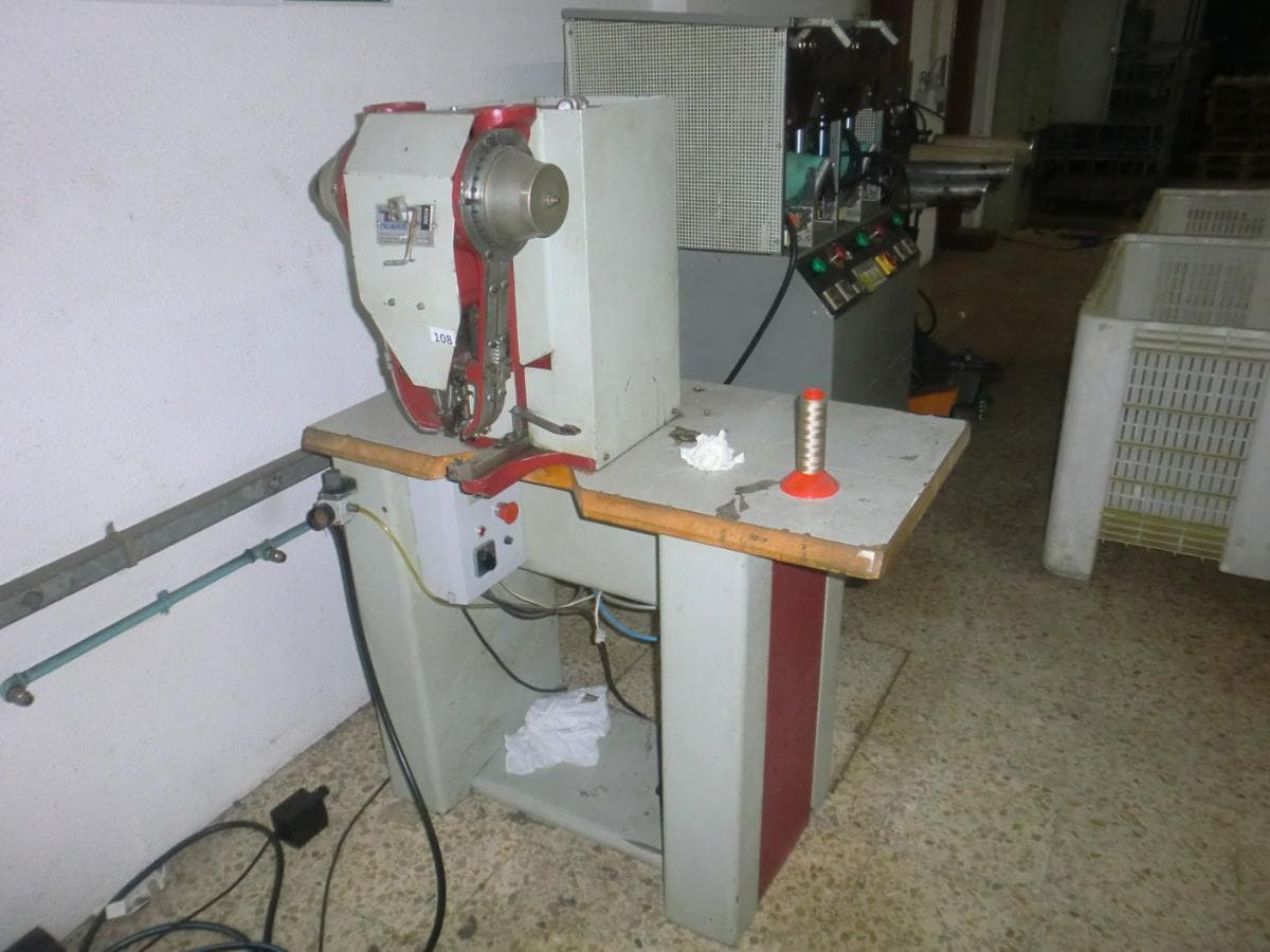 Equipamentos para a Indústria do Calçado — imagem 106