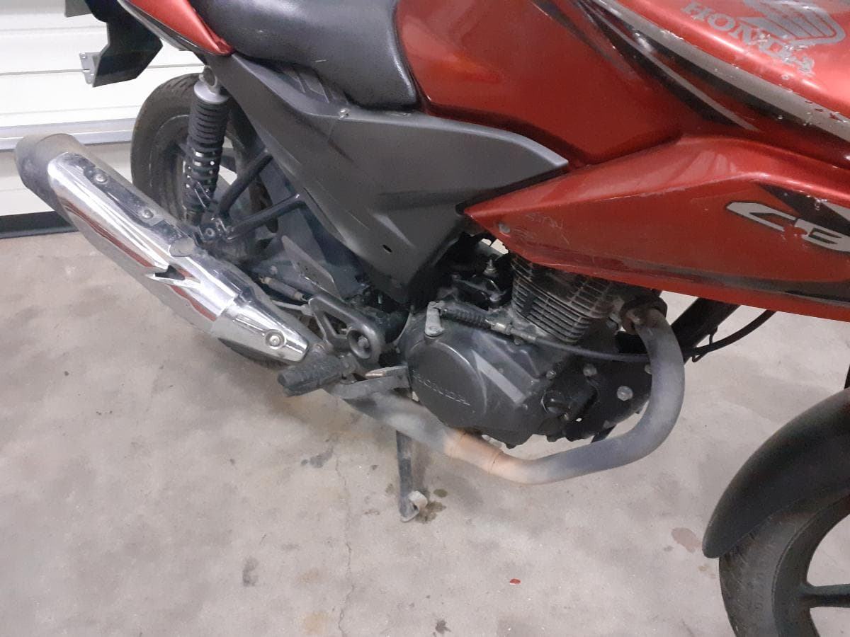 Honda CBF · Ano 2014 — imagem 6