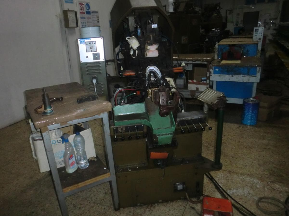 Equipamentos para a Indústria do Calçado — imagem 176