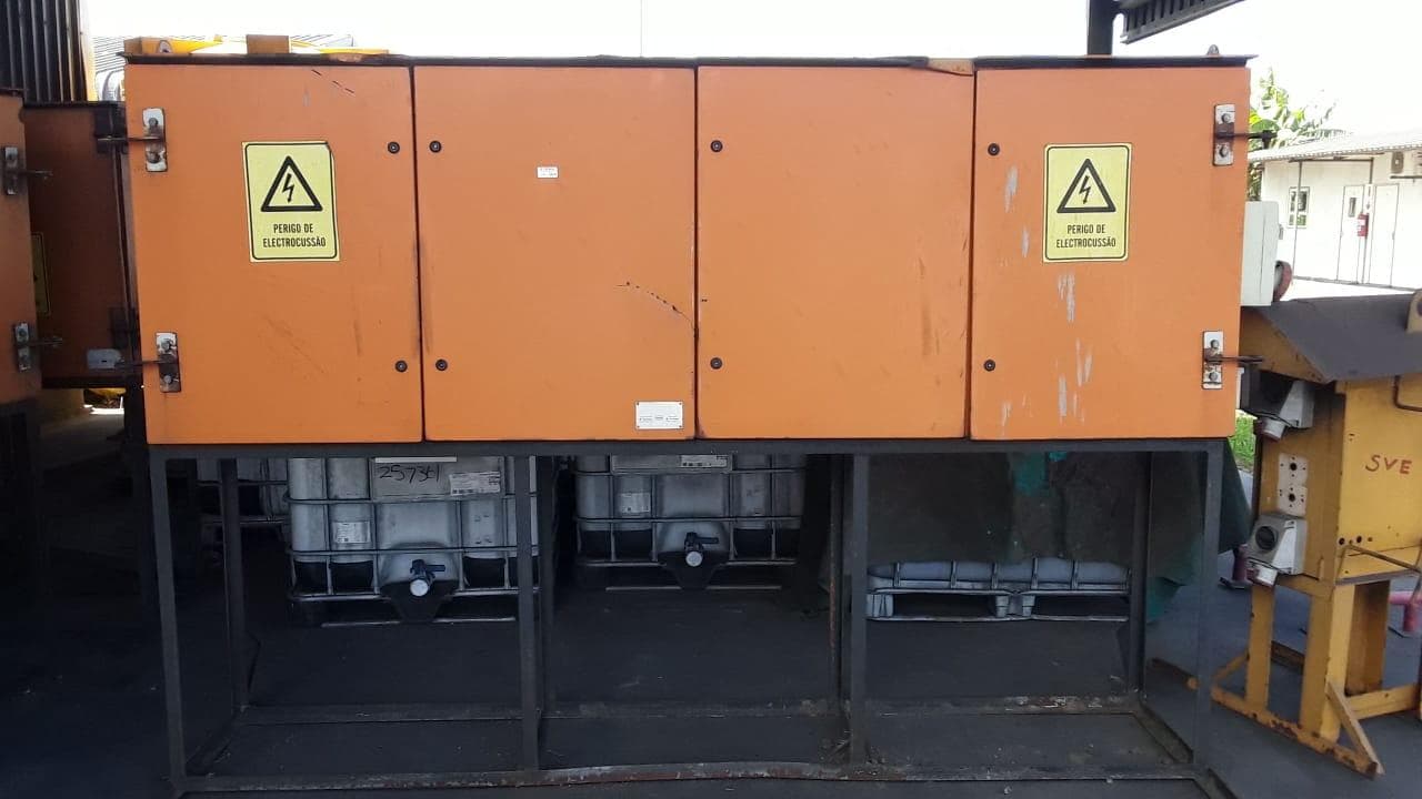 Quadro eléctrico ·