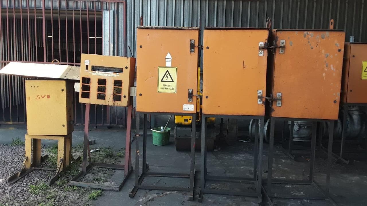 Quadros eléctricos · — imagem 1