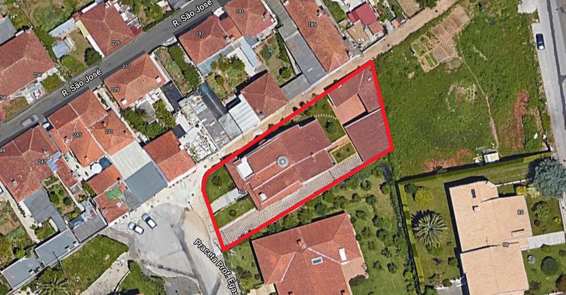 LEILÃO SUSPENSO · Moradia V3 · Santa Maria da Feira — imagen 43