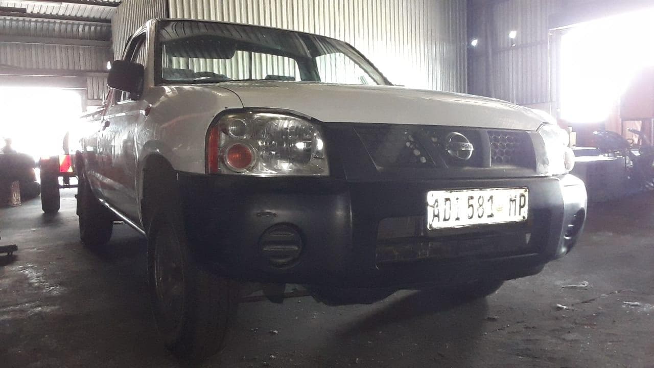 Nissan Hardbody · — image 1